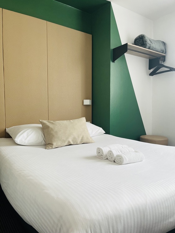 Hôtel Bristol  23