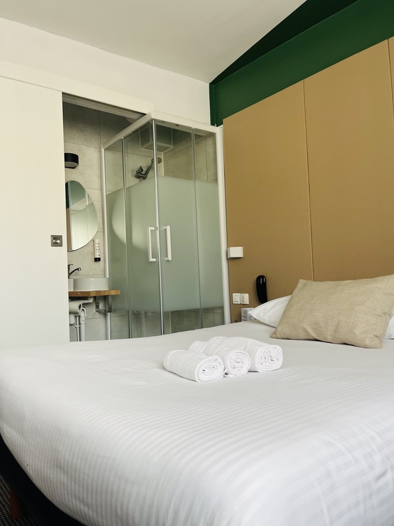 Hôtel Bristol  25