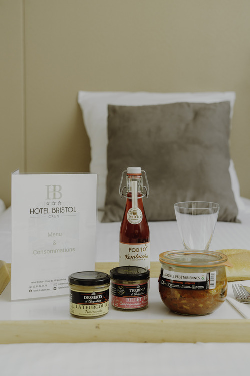 Hôtel Bristol  33