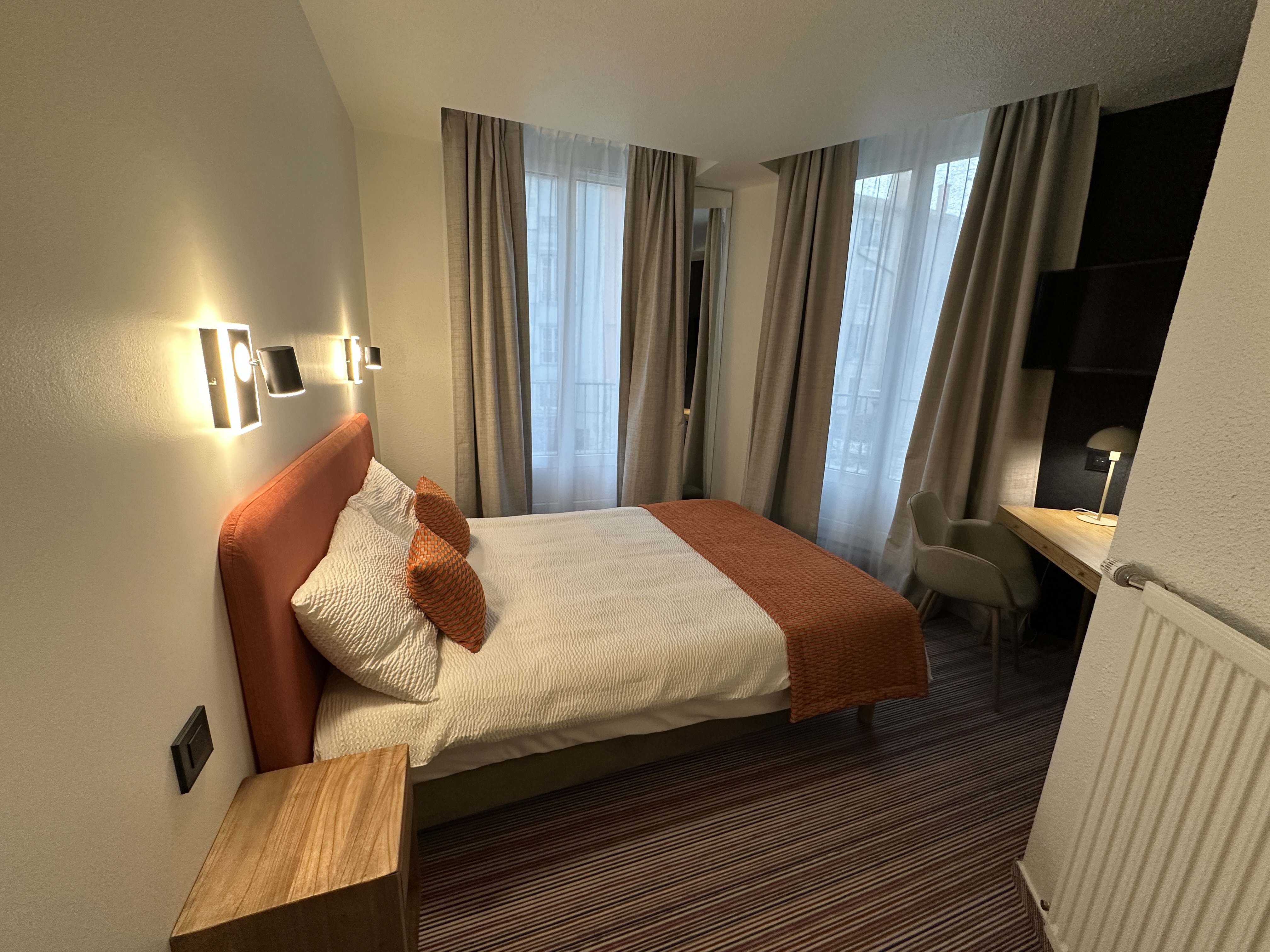 Chambre double douche wc, double balcon
