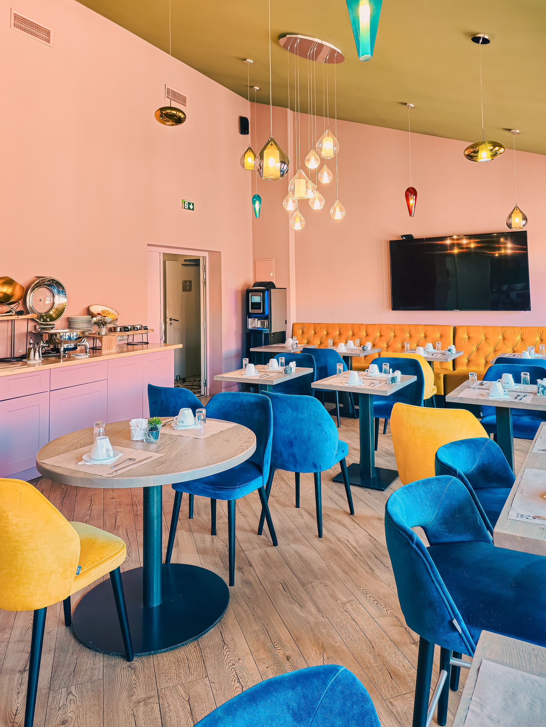 Salle petit déjeuner