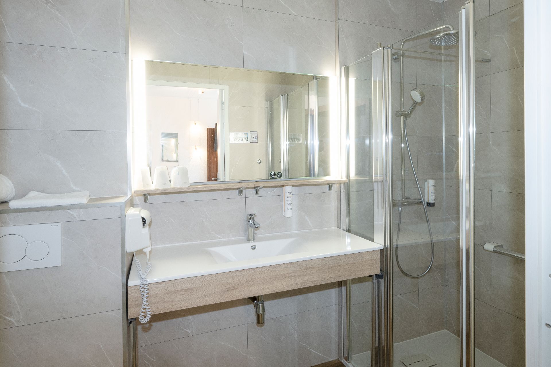 Chambre PMR / Disabled Access Room