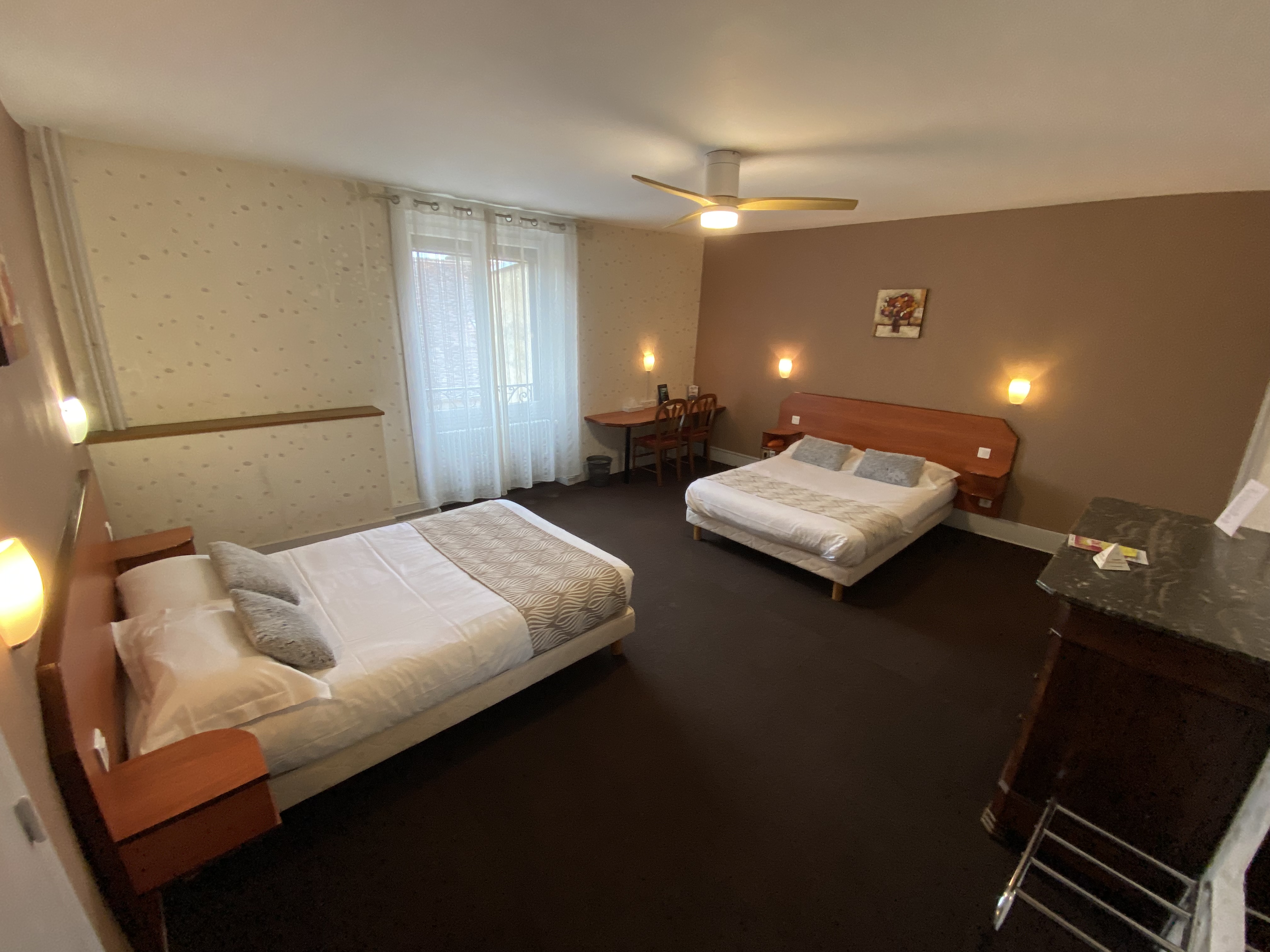 Nouvel Hôtel  5