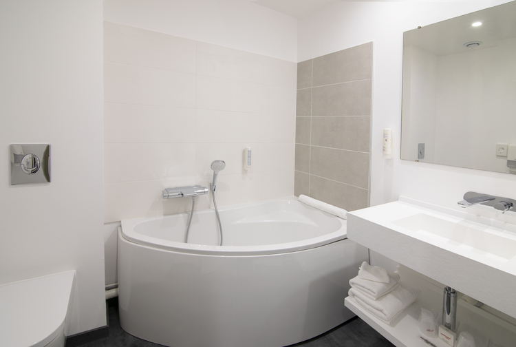 Bathroom at the Bomotel Montluçon